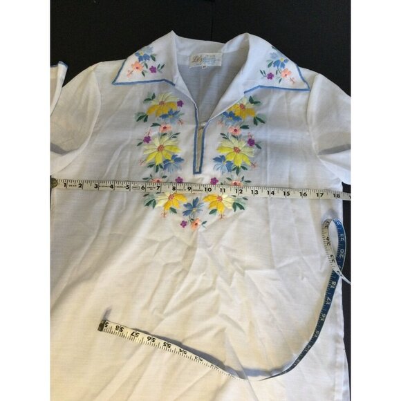 Lily Womens Floral Embroidered White Pullover Top Size M Boho Fairycore - Picture 9 of 10